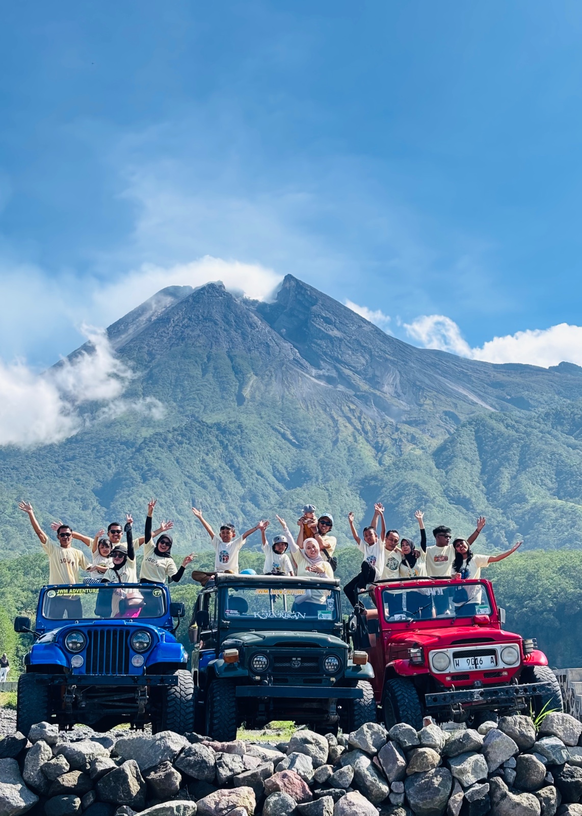 Paket Medium Jeep Merapi